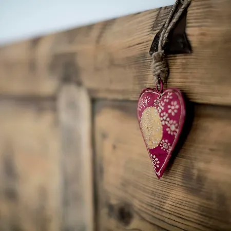 Rustico شقة Temù